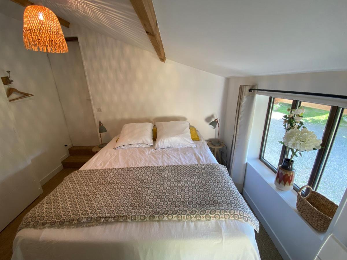 Le Sarment Bed & Breakfast Grezillac Exterior photo